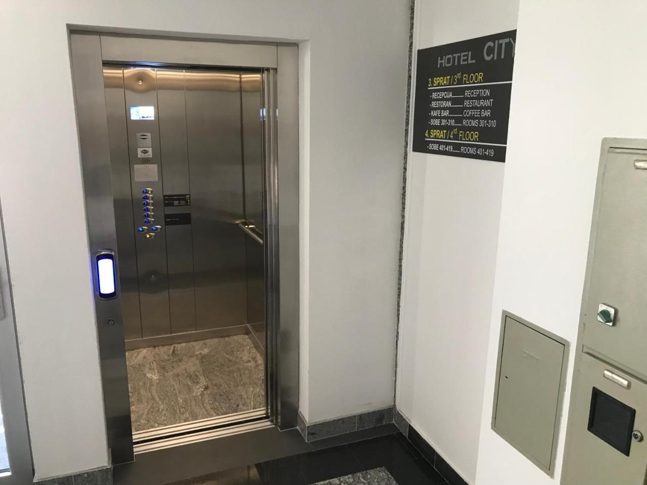 Hotel City Prnjavor Bagian luar foto