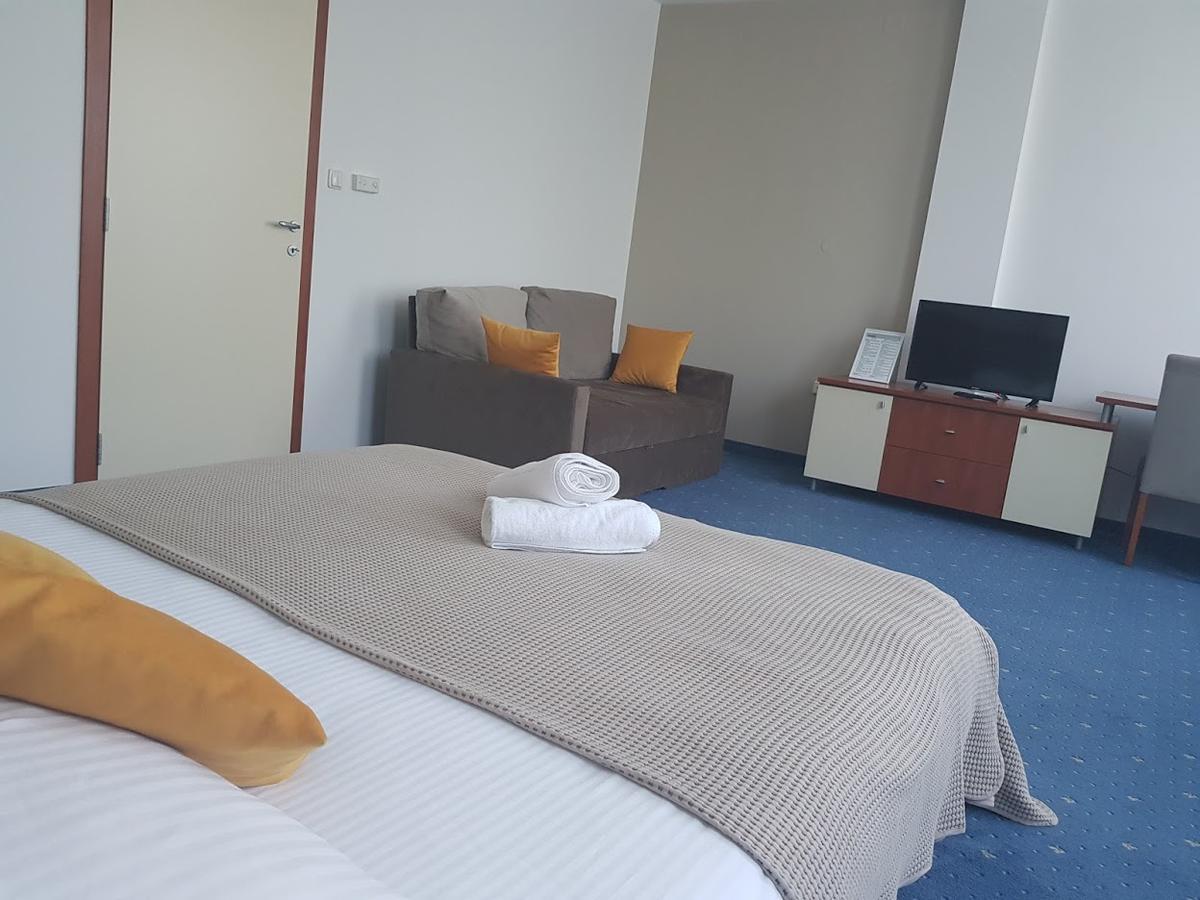 Hotel City Prnjavor Bagian luar foto