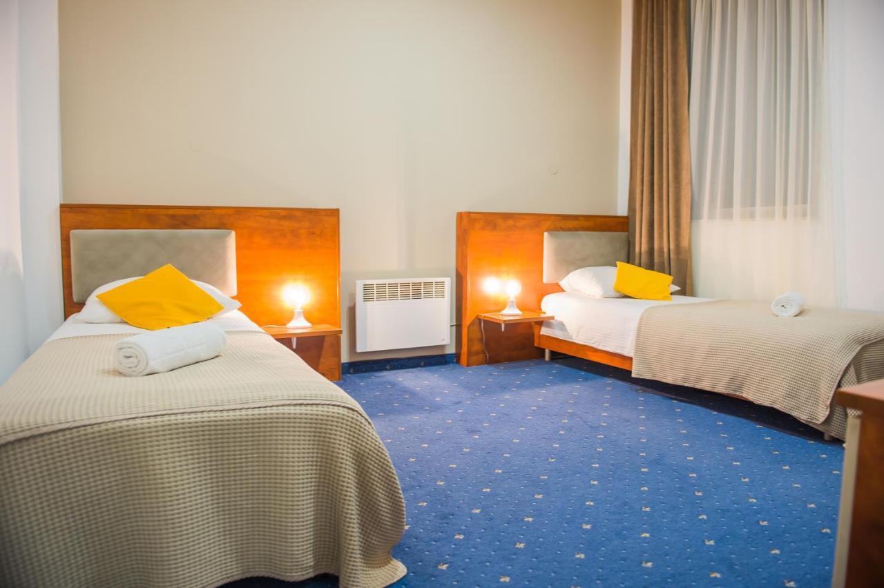 Hotel City Prnjavor Bagian luar foto